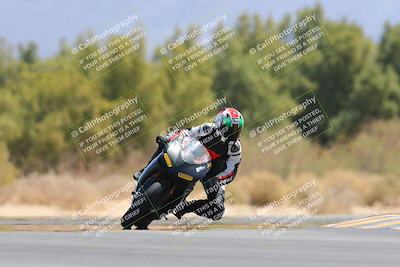 media/Apr-09-2023-SoCal Trackdays (Sun) [[333f347954]]/Turn 7 (1135am)/